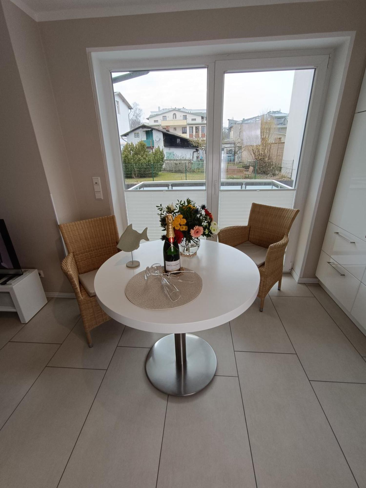 Haus Nemo - Appartement 5, Gemuetliches Appartement Mit Strandkorb, Strandnah 50 M Heringsdorf  Eksteriør bilde